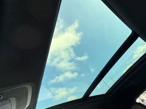 Used 2024 Audi Q3 2.0T Premium Plus w/ Premium Plus Package image 16