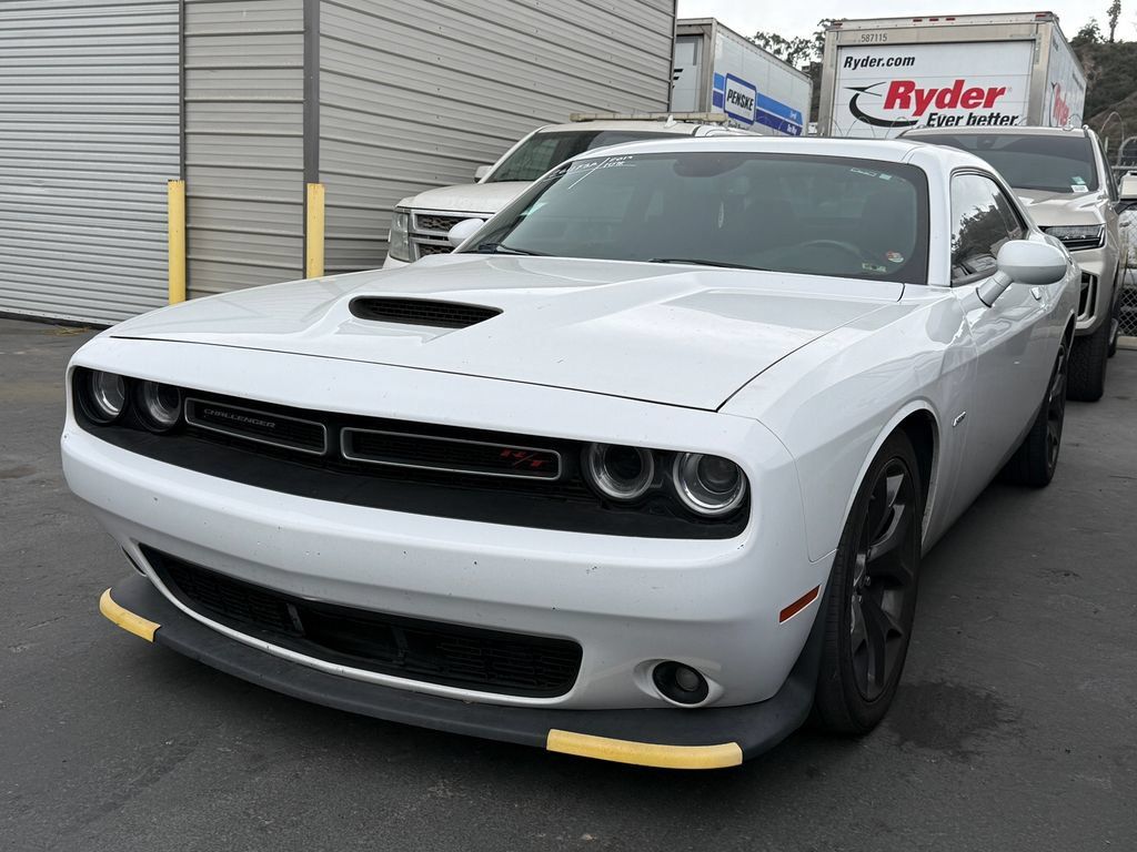 Used 2019 Dodge Challenger R/T RWD image 2