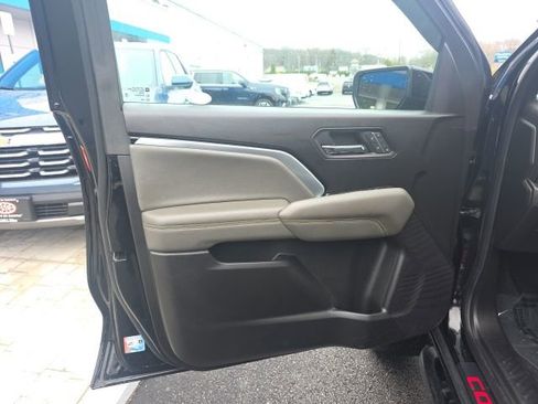 Used 2023 Chevrolet Colorado ZR2 w/ ZR2 Convenience Package III AWD/4WD image 16