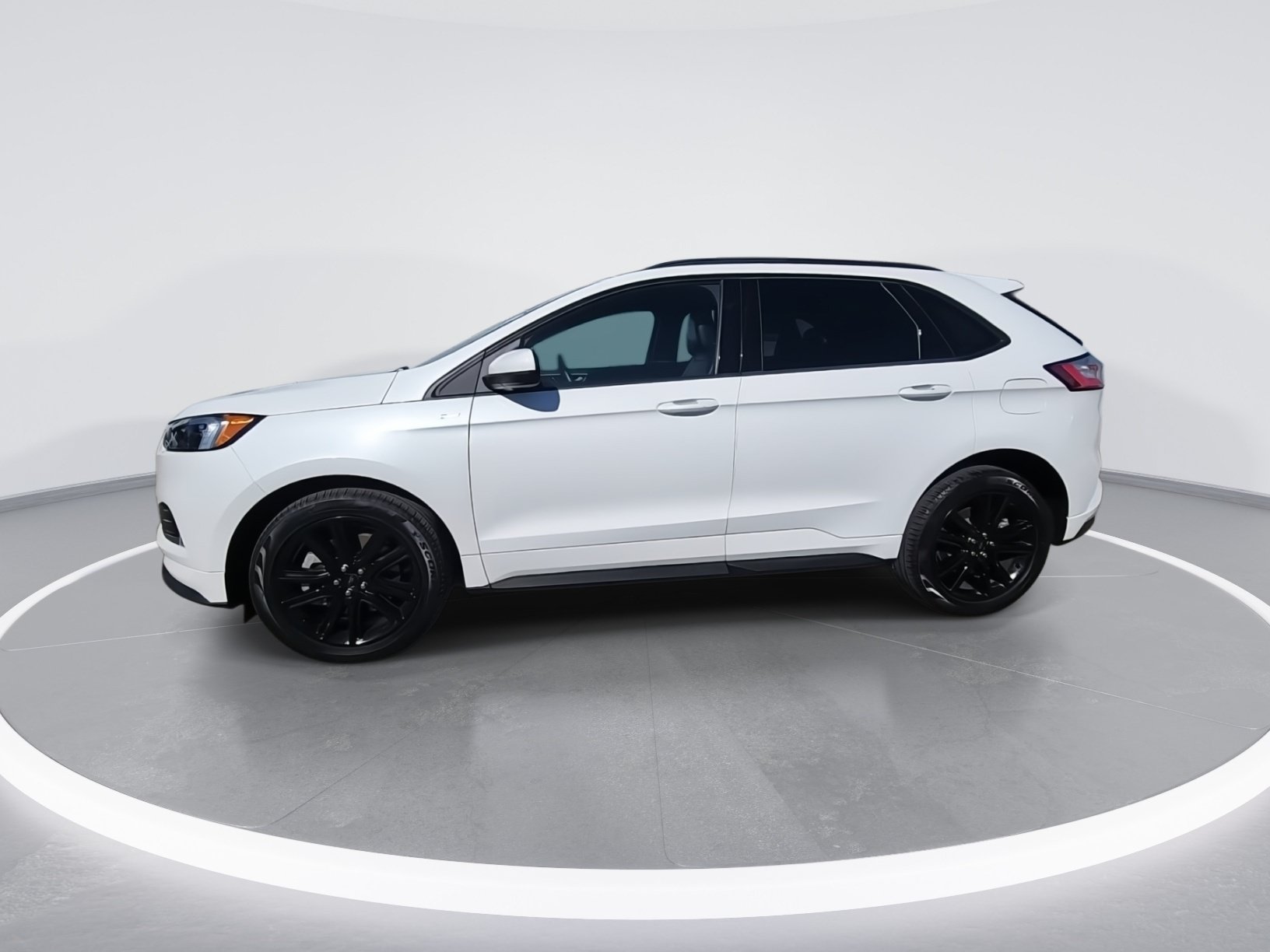 Used 2024 Ford Edge ST-Line AWD/4WD image 5