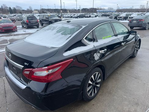 Used 2018 Nissan Altima 2.5 SV image 5