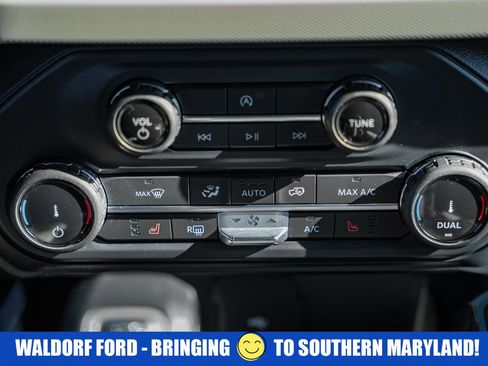 Used 2022 Ford Bronco Wildtrak image 30