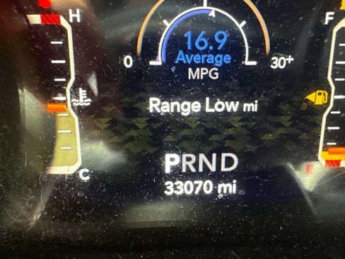 Used 2020 Jeep Wrangler Unlimited Sahara AWD/4WD image 15
