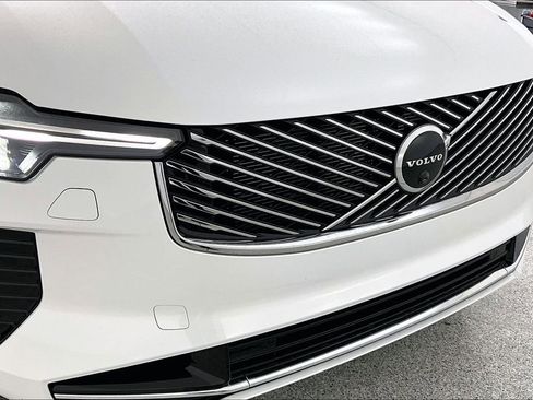 New 2026 Volvo XC90 T8 Ultra w/ Protection Package Premier image 37