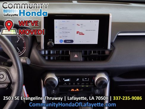 Used 2024 Toyota RAV4 LE AWD/4WD image 27