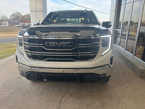 Used 2023 GMC Sierra 1500 SLT w/ SLT Premium Plus Package image 3