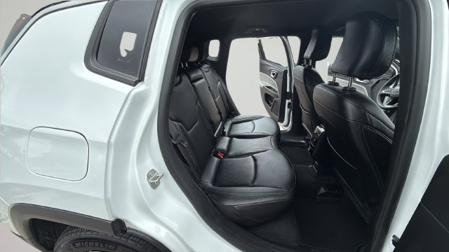 Used 2025 Jeep Compass Limited AWD/4WD image 34