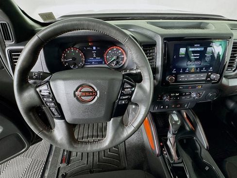Used 2023 Nissan Frontier PRO-4X w/ Pro Convenience Package AWD/4WD image 10