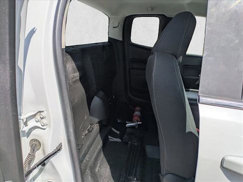 Used 2020 Chevrolet Colorado LT w/ Safety Package image 16