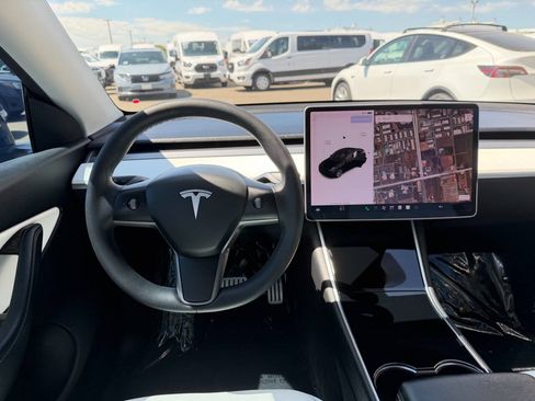 Used 2021 Tesla Model Y Performance AWD/4WD image 21