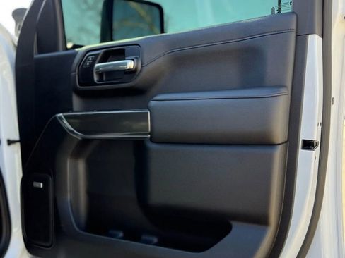 Used 2021 GMC Sierra 3500 AT4 w/ AT4 Premium Plus Package image 10