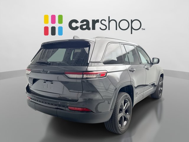 Used 2023 Jeep Grand Cherokee Altitude AWD/4WD image 5