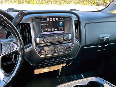 Certified 2018 Chevrolet Silverado 1500 LT w/ LT Fleet Convenience Package image 10