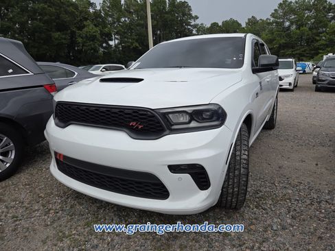 Used 2022 Dodge Durango R/T RWD image 2