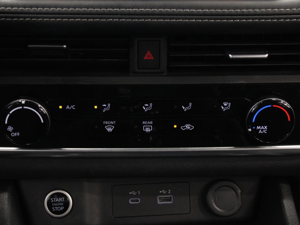 Used 2023 Nissan Rogue SV w/ SV Premium B Package FWD image 22