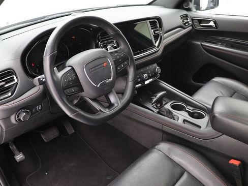 Used 2025 Dodge Durango GT image 16