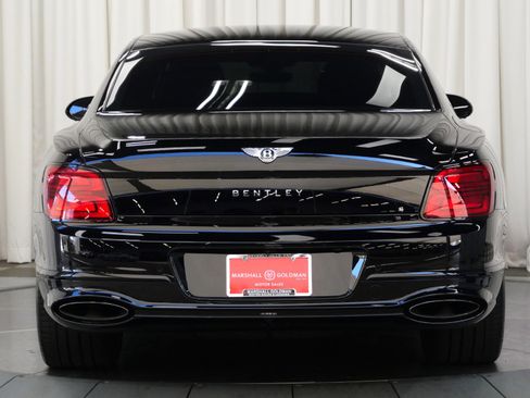 Used 2024 Bentley Flying Spur W12 image 8