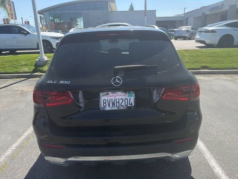 Used 2021 Mercedes-Benz GLC 300 image 4