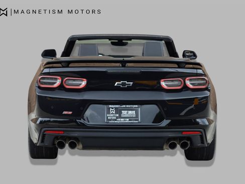 Used 2019 Chevrolet Camaro SS RWD image 18