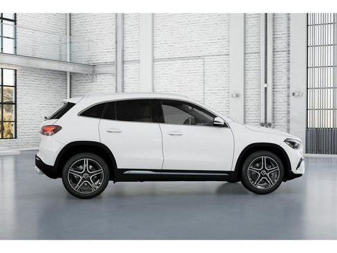 New 2026 Mercedes-Benz GLA 250 4MATIC image 17