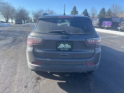 Used 2020 Jeep Compass Latitude image 6