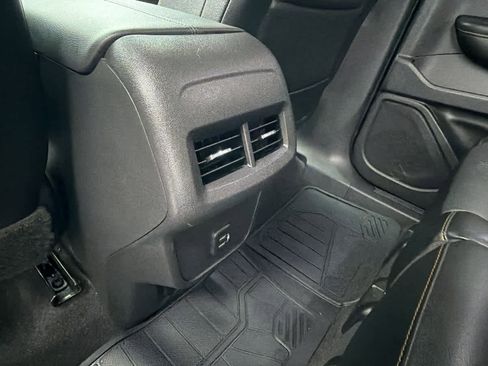 Used 2020 GMC Terrain SLT image 25