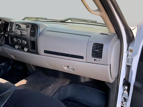 Used 2011 Chevrolet Silverado 1500 LS RWD image 18