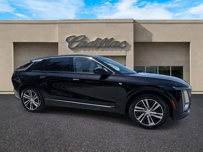 New 2025 Cadillac Lyriq Luxury
