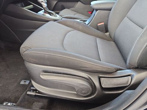 Used 2023 Kia Forte LXS image 22