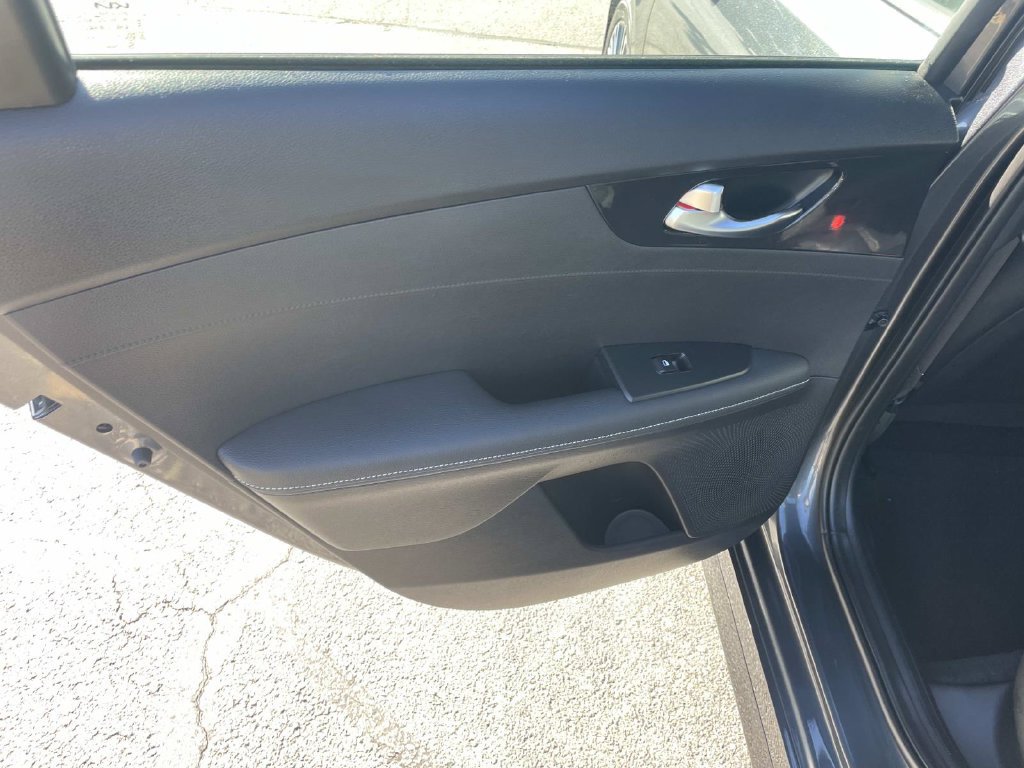 Used 2023 Kia Forte GT-Line FWD image 16