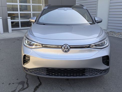 Used 2023 Volkswagen ID.4 Pro S image 9