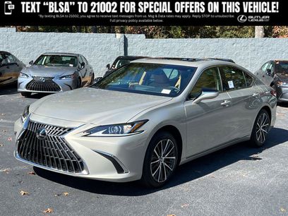 New 2025 Lexus ES 350 w/ Premium Package
