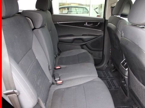 Used 2016 Kia Sorento LX w/ LX Convenience Package AWD/4WD image 21