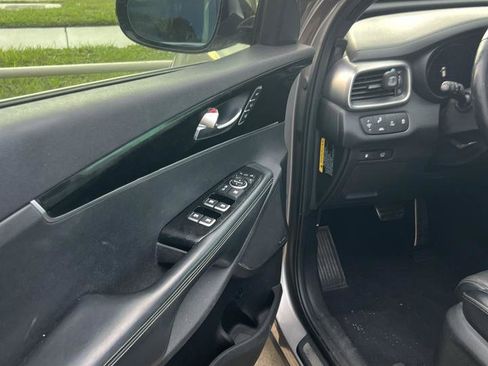 Used 2016 Kia Sorento SX w/ SXL Technology Package AWD/4WD image 13