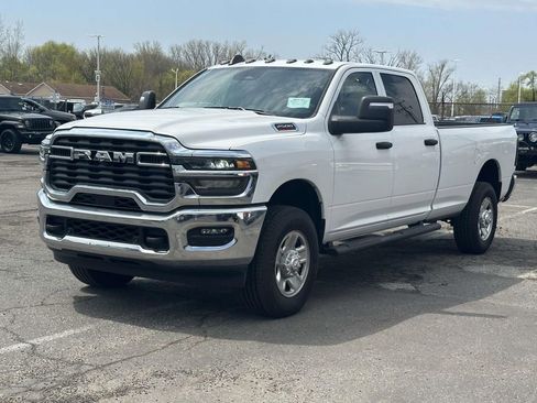 Used 2026 RAM 2500 Tradesman AWD/4WD image 7