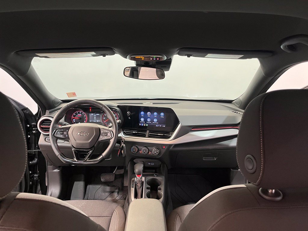 Certified 2025 Chevrolet Trax RS w/ Driver Confidence Package FWD image 19