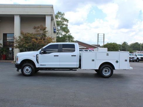 Used 2024 Ford F350 XL AWD/4WD image 11
