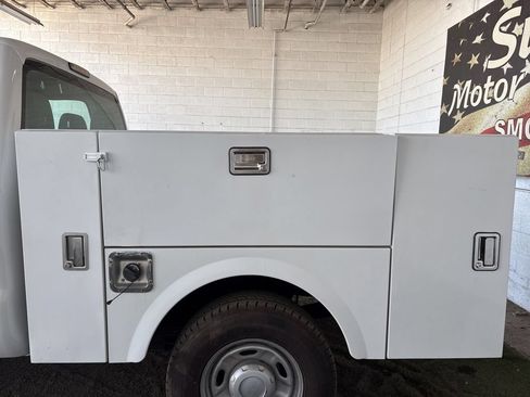 Used 2013 Ford F250 XL AWD/4WD image 19