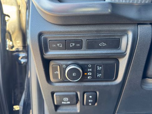 Used 2022 Ford F150 Platinum w/ Equipment Group 701A High image 13