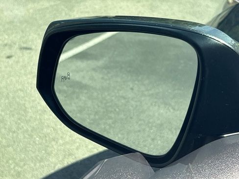 Used 2021 Toyota RAV4 LE FWD image 15