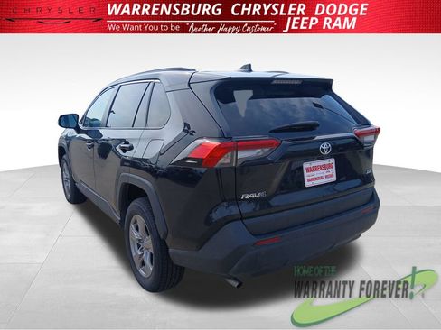 Used 2025 Toyota RAV4 XLE FWD image 6