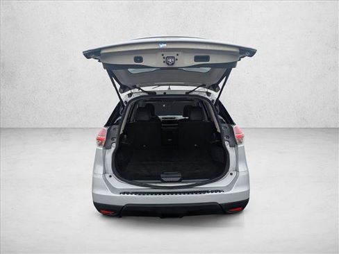 Used 2016 Nissan Rogue SL w/ SL Premium Package image 6