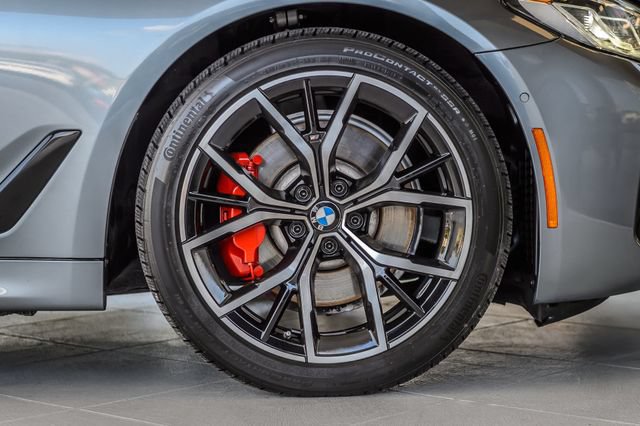 Used 2021 BMW 530i RWD image 16