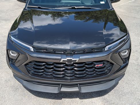 Used 2025 Chevrolet TrailBlazer RS w/ Convenience Package FWD image 12
