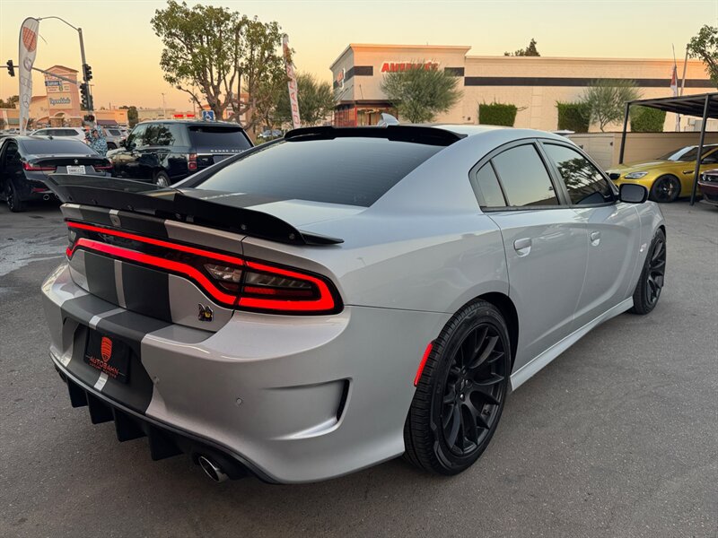 Used 2019 Dodge Charger Scat Pack w/ Dynamics Package RWD image 15