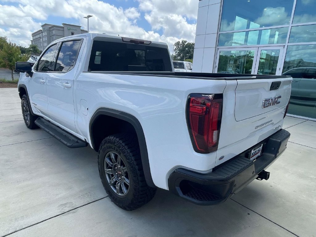 Used 2025 GMC Sierra 1500 AT4X AWD/4WD image 9