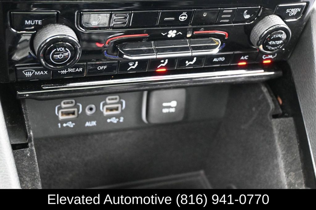 Used 2021 Jeep Grand Cherokee L Limited AWD/4WD image 12