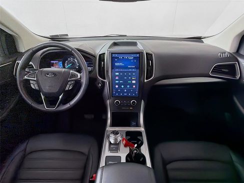 Used 2024 Ford Edge SEL w/ Convenience Package AWD/4WD image 4