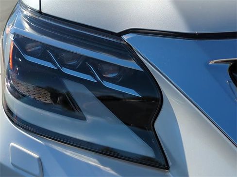 Used 2023 Lexus GX 460 Premium image 9