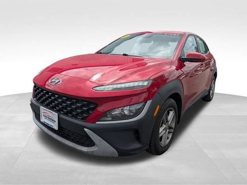 Used 2022 Hyundai Kona SE AWD/4WD image 3